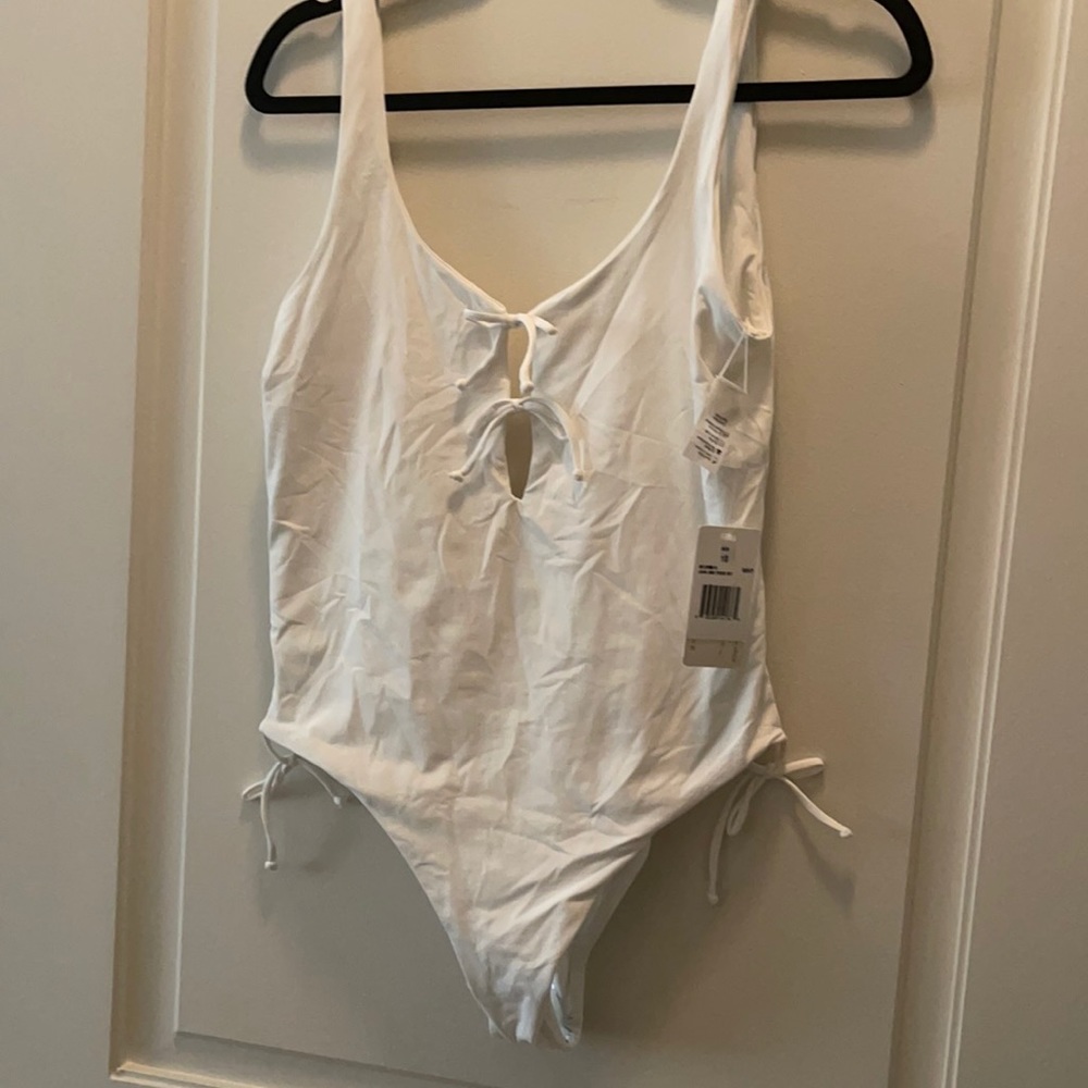 L Space One Piece Bathing-suit NWT